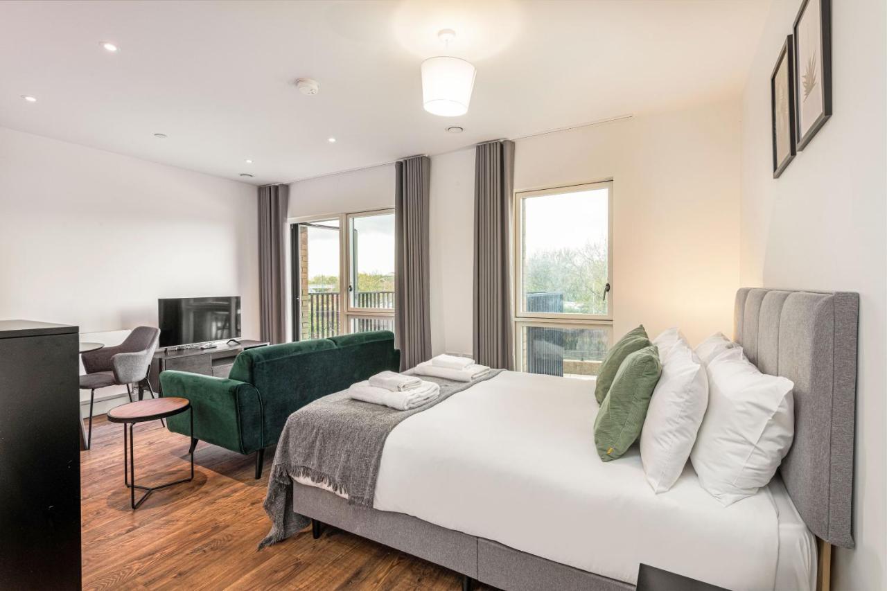 Stayo Apartments Barking Wharf Лондон Екстериор снимка