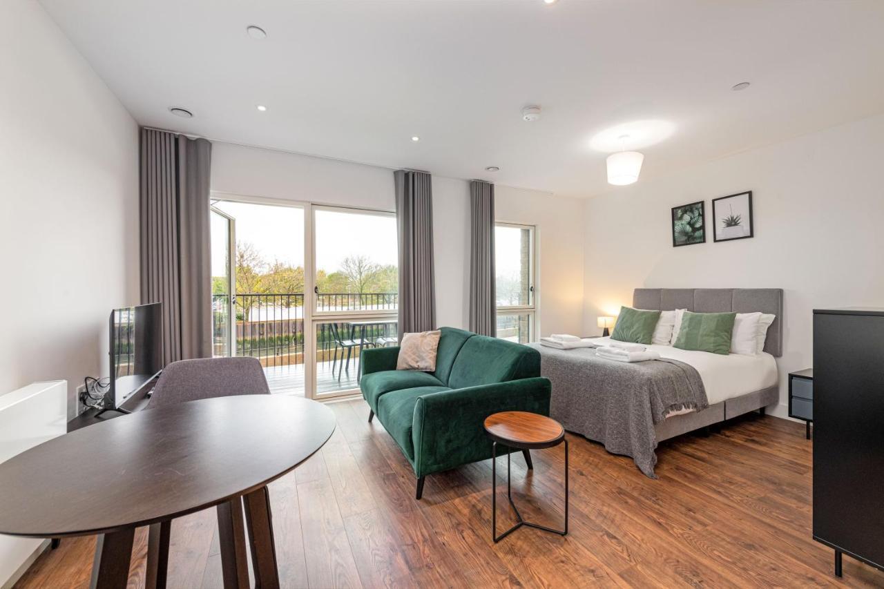 Stayo Apartments Barking Wharf Лондон Екстериор снимка